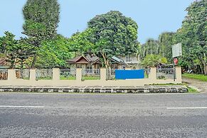 OYO 3205 Penginapan Mikial Ismi Kayuagung Syariah