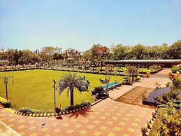 Mayur Hotel & Resort