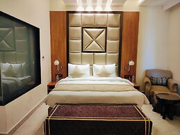 Mayur Hotel & Resort