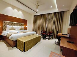Mayur Hotel & Resort
