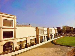 Mayur Hotel & Resort