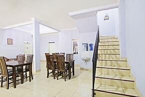 Super OYO 91315 Homestay Al Maidah