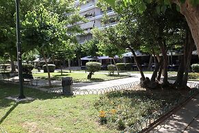 Ariadni s Athenian Apartment