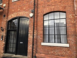 Lovely 2-bed Apartment in Canterbury