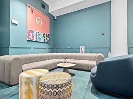 CozySuites at First Avenue