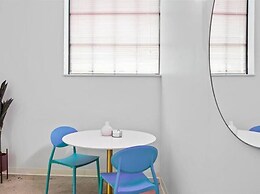 CozySuites at First Avenue