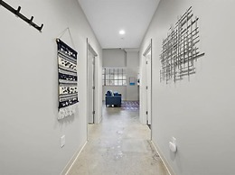 CozySuites at First Avenue