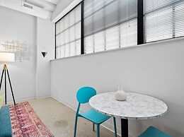 CozySuites at First Avenue