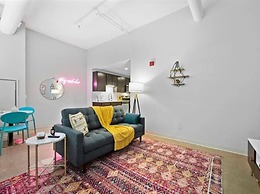 CozySuites at First Avenue