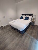 Charming 3-bed Apartment in London