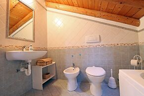 Ca del Doss con Giardino Vista Lago