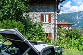 Ca del Doss con Giardino Vista Lago