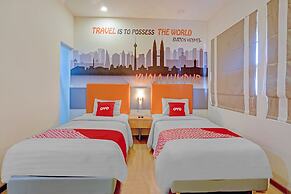 Super OYO Capital O 3905 Graha 100 Guest House Syariah