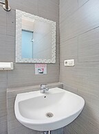 Super OYO Capital O 3905 Graha 100 Guest House Syariah