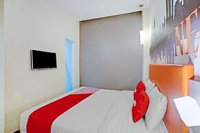 Super OYO Capital O 3905 Graha 100 Guest House Syariah