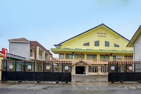 OYO 2708 Hotel Kemuning Syariah