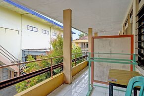 OYO 2708 Hotel Kemuning Syariah