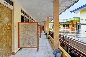 OYO 2708 Hotel Kemuning Syariah