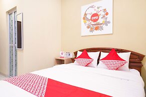 Super OYO 90033 DeHome Family