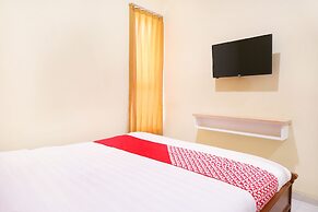 Super OYO 90033 DeHome Family