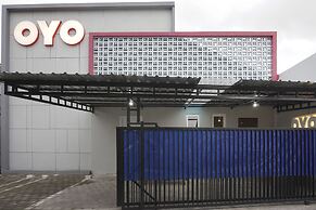 Super OYO 90033 DeHome Family