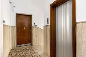 Delia s Studio II in the City Center by Wonderful Italy