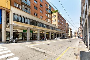 Delia s Studio II in the City Center by Wonderful Italy