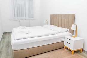 Dagály Apartments by UrbanRent