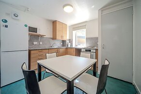 JOIVY Budget 4,5 and 6 bed private flats, in Historic Old Town - Adult