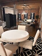 Queen G Investments 1 Bedroom Apts by RedAwning