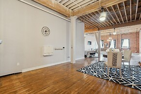 Queen G Investments 1 Bedroom Apts by RedAwning