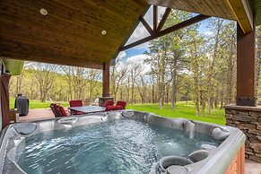 Larkspur Hills 5 BR Villa with Hot Tub