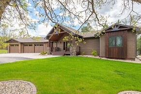 Larkspur Hills 5 BR Villa with Hot Tub