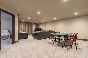 Larkspur Hills 5 BR Villa with Hot Tub