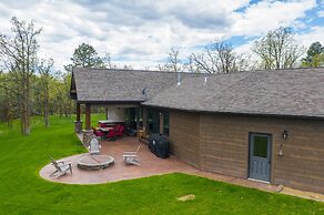 Larkspur Hills 5 BR Villa with Hot Tub