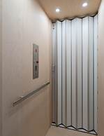 Beautiful New Build - 450 Palermo 4 Bedroom Home by RedAwning