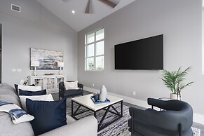 Beautiful New Build - 450 Palermo 4 Bedroom Home by RedAwning