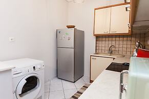 Home Away from Home 2 Bd Apt in Zografou