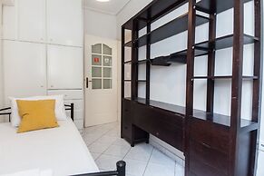 Home Away from Home 2 Bd Apt in Zografou