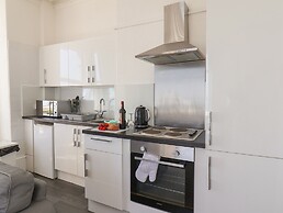 2 Beach View @ Beaconsfield House