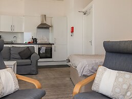 2 Beach View @ Beaconsfield House