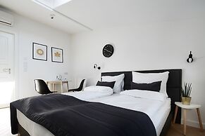 Saint Agnes Apartments Old Town