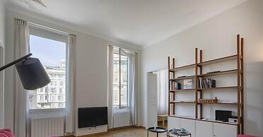 Cairoli Stylish Apartment by Wonderful Italy