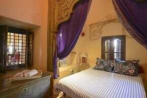 Riad Dar El Caid. Palais Siecle XIV