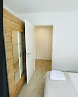 Cosy 1 bedroom in City Center w Terrace