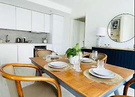 Cosy 1 bedroom in City Center w Terrace