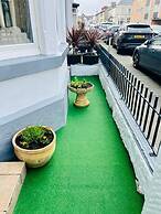 Kingslanding Spa & Holiday Home