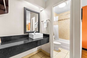 Econo Lodge Charlotte Airport