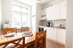 2ndhomes Bright and Cozy Studio