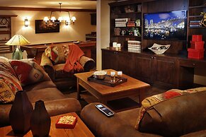 Headwaters Private Residences at Eagle Ranch Resort